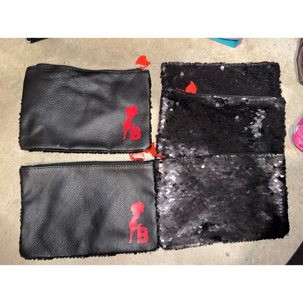 Ipsy Betty Boop Black Sequin Faux‎ Leather Makeup Bags Red Heart Zipper Pouches